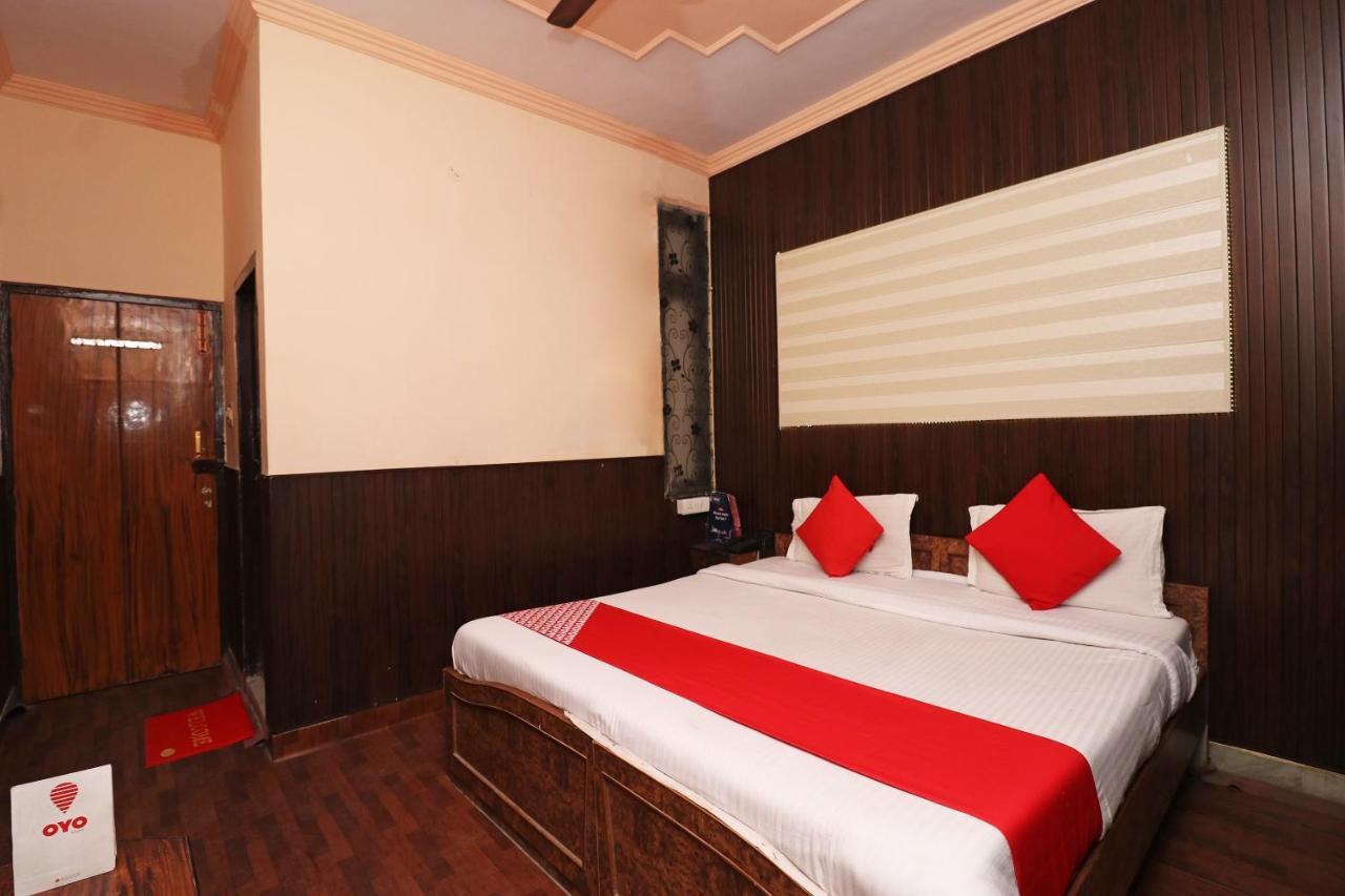 Oyo 8379 Hotel Kamal Лакхнау Экстерьер фото