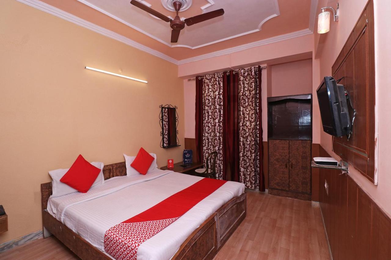 Oyo 8379 Hotel Kamal Лакхнау Экстерьер фото