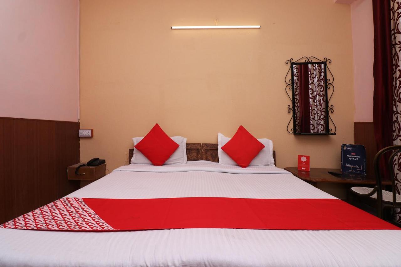 Oyo 8379 Hotel Kamal Лакхнау Экстерьер фото